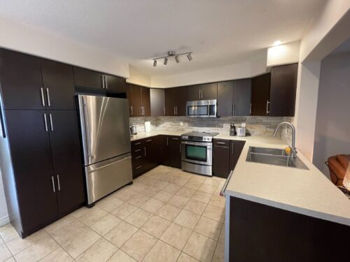 313 Holden St, Collingwood, ON L9Y 0E3