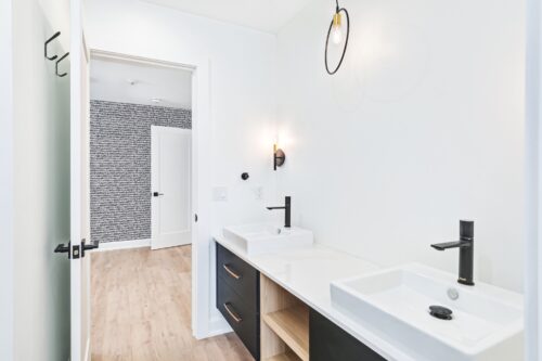 146 HURONTARIO STREET APARTMENTS DOWNTOWN COLLINGWOOD FOR RENT