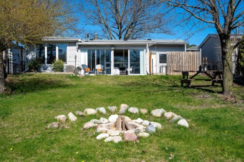 879 Mosley St, Wasaga Beach, ON L9Z 2H2