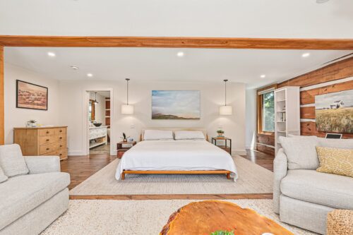 116 Lakeshore Rd E, The Blue Mountains, ON L9Y 0N2