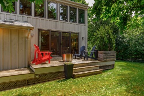 116 Lakeshore Rd E, The Blue Mountains, ON L9Y 0N2