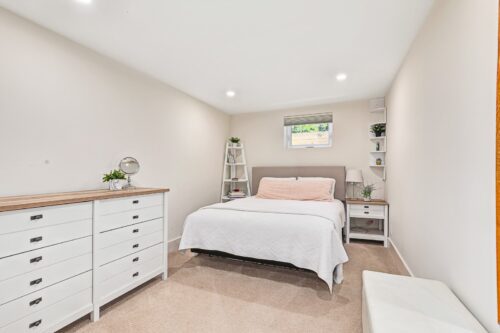 116 Lakeshore Rd E, The Blue Mountains, ON L9Y 0N2