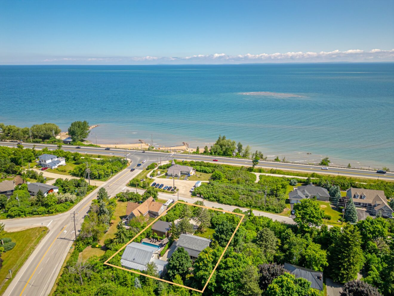 116 Lakeshore Rd E, The Blue Mountains, ON L9Y 0N2