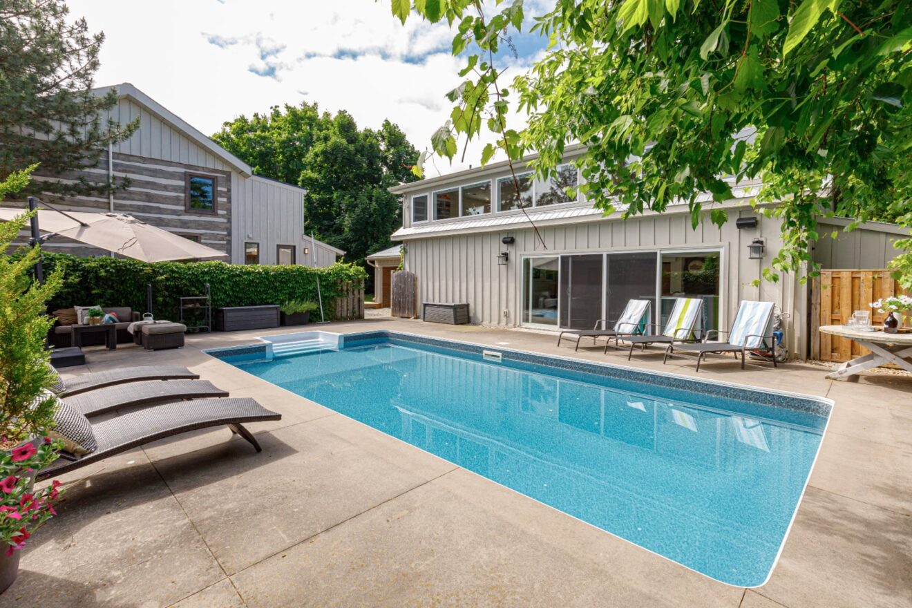 116 Lakeshore Rd E, The Blue Mountains, ON L9Y 0N2