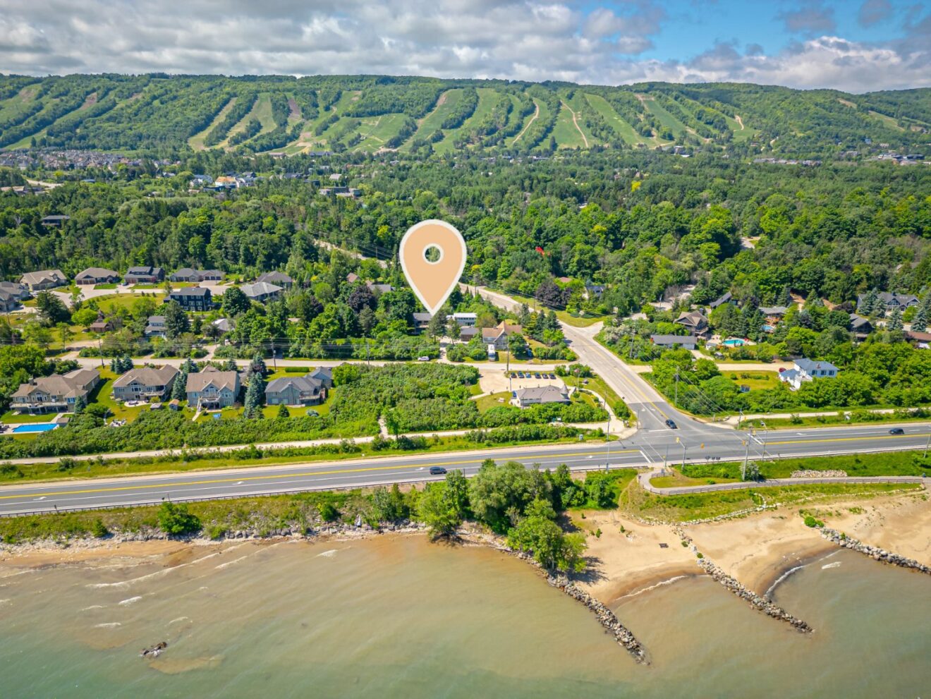 116 Lakeshore Rd E, The Blue Mountains, ON L9Y 0N2