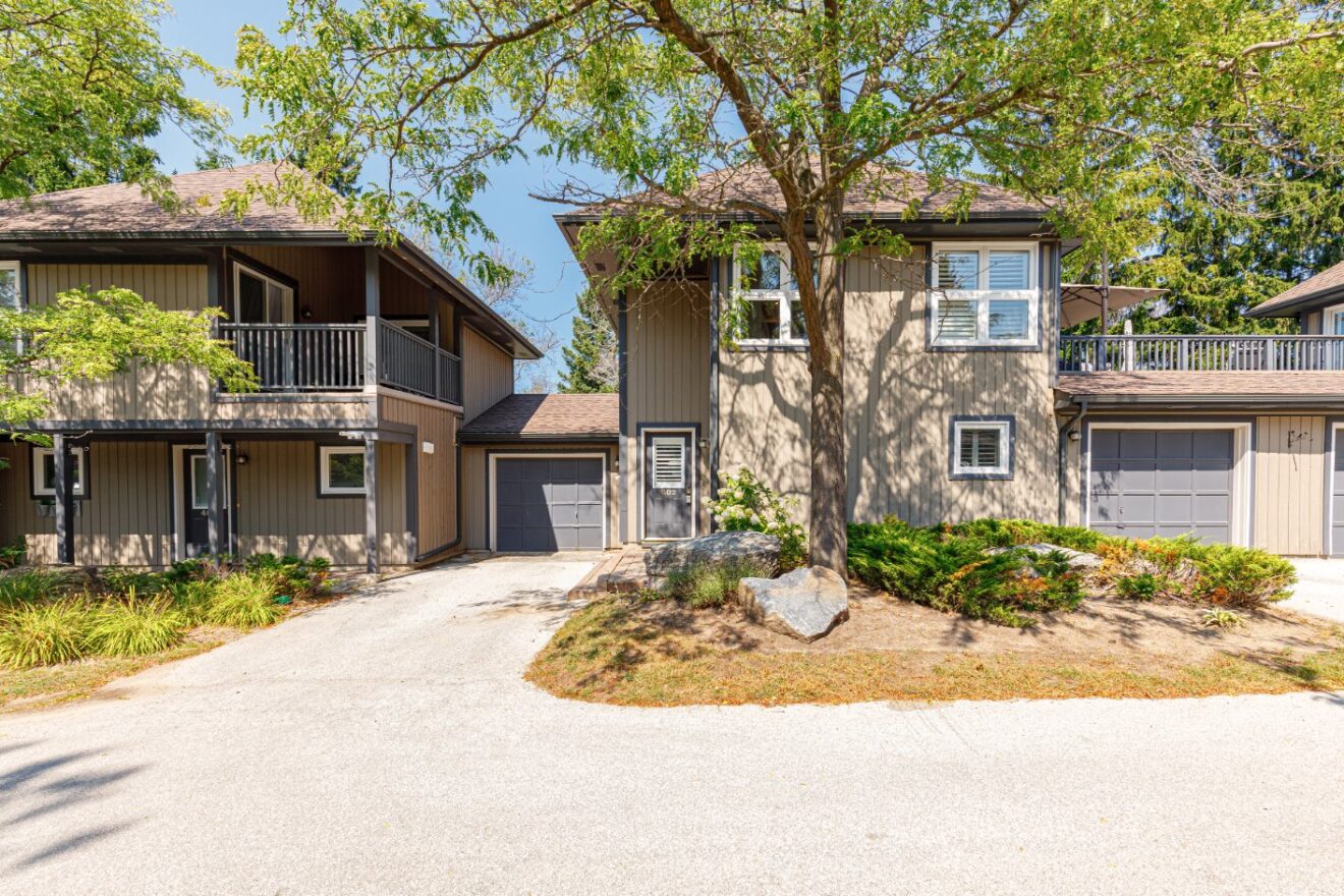 402 Mariners Way, Collingwood, ON L9Y 5C7