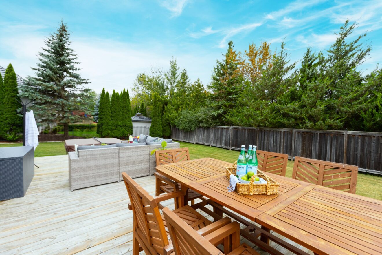 9840 Beachwood Rd, Collingwood, ON L9Y 3Z1