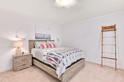 402 Mariners Way, Collingwood, ON L9Y 5C7