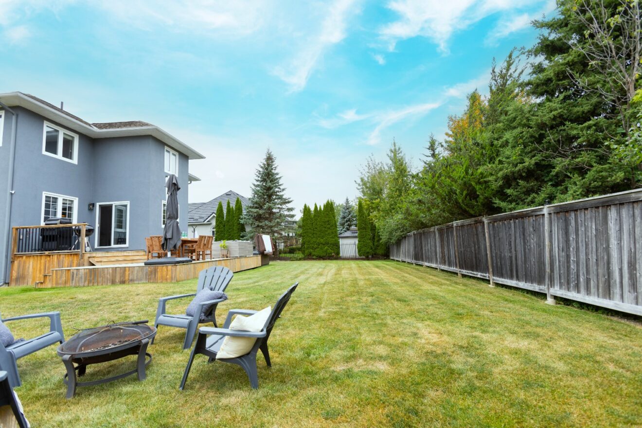 9840 Beachwood Rd, Collingwood, ON L9Y 3Z1