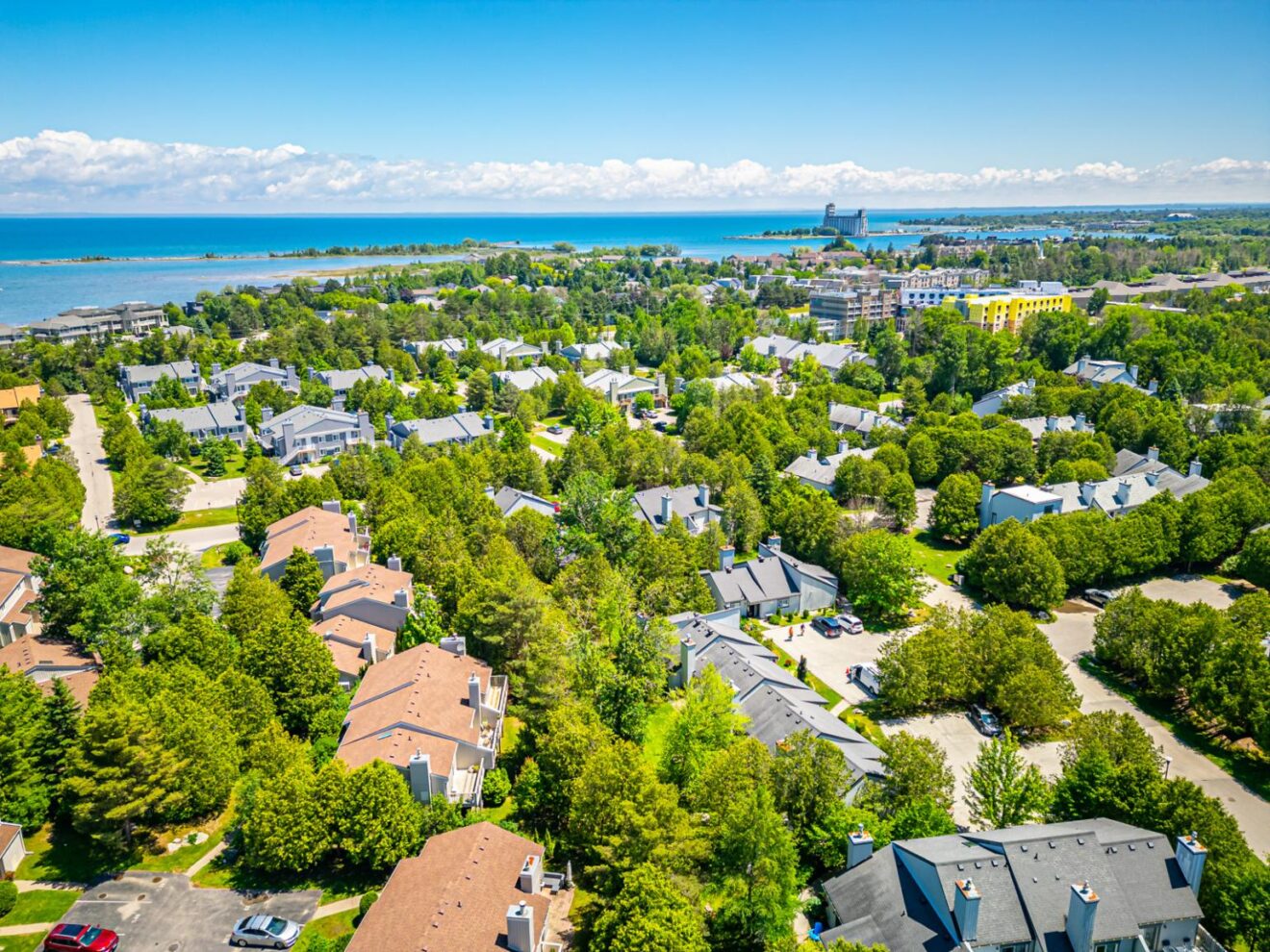 Cranberry Neighbourhood in Collingwood, Ontario - Retirement Area - with views of Georgian Bay