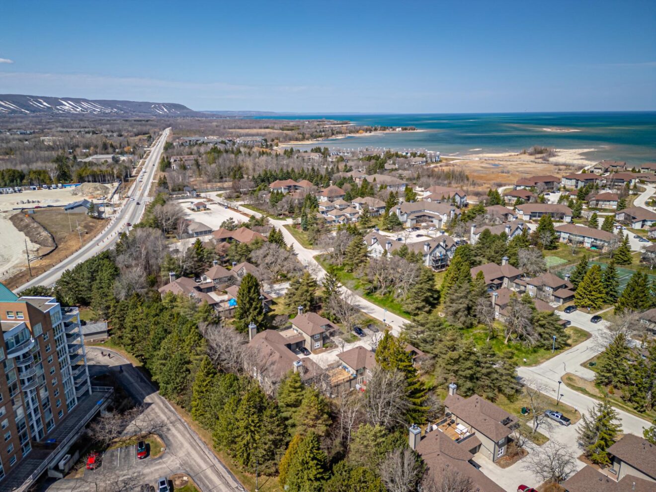 Lighthouse Point Grounds - Collingwood Ontario