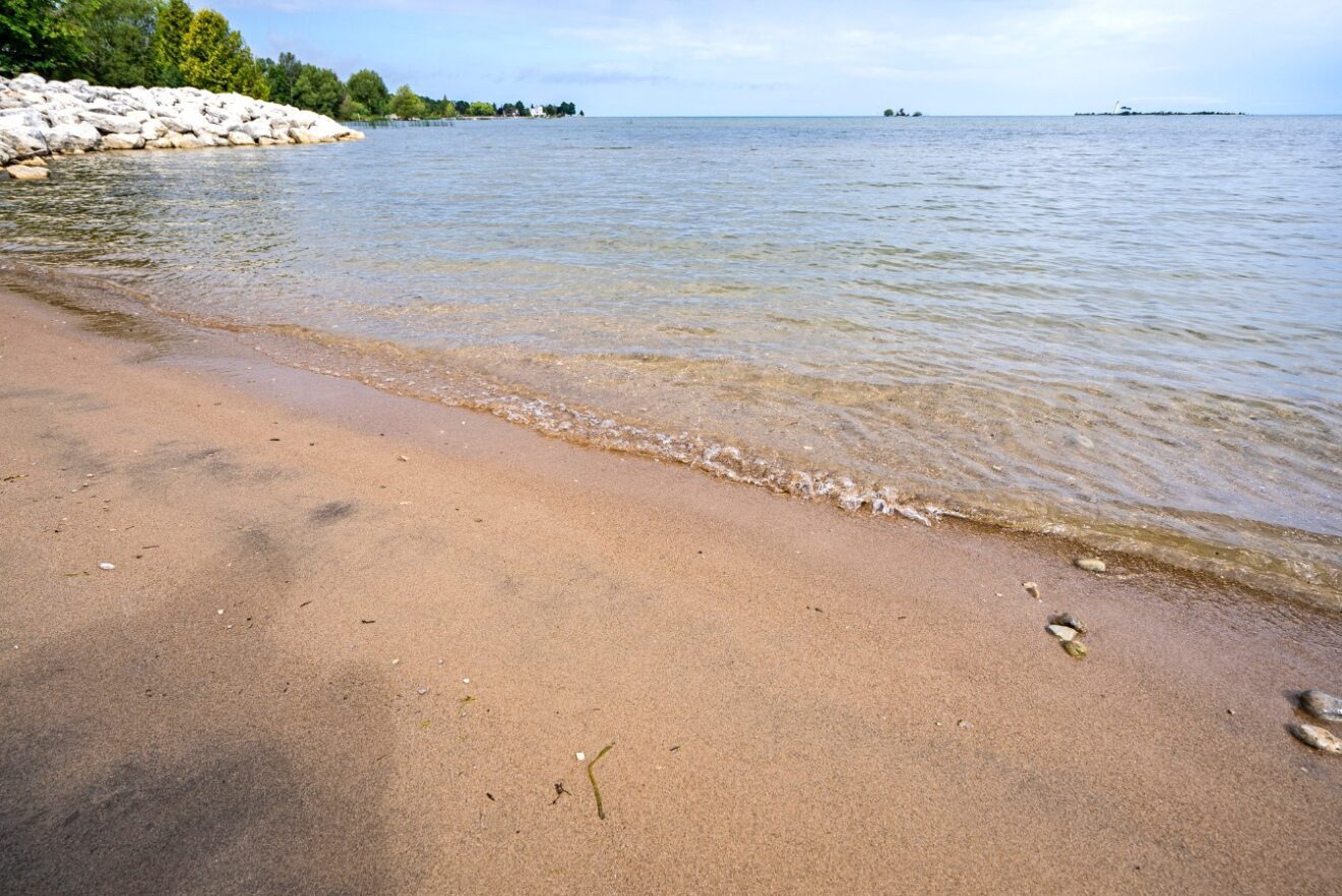 Dockside Village - Collingwood - Waterfront Community - Beach and Sun Deck