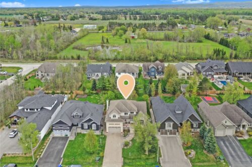 82 Stanley St, Collingwood, ON L9Y 0G7, Canada