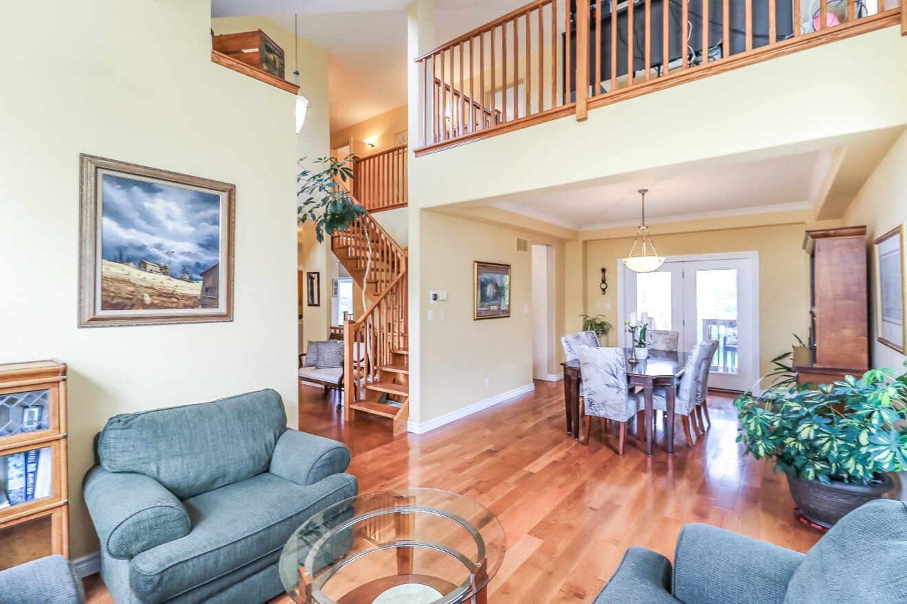 82 Stanley St, Collingwood, ON L9Y 0G7, Canada