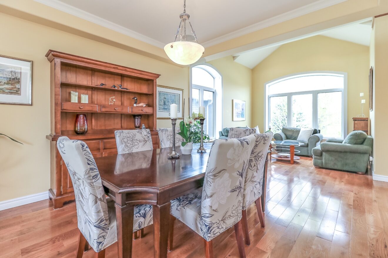 82 Stanley St, Collingwood, ON L9Y 0G7, Canada