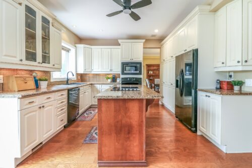 82 Stanley St, Collingwood, ON L9Y 0G7, Canada