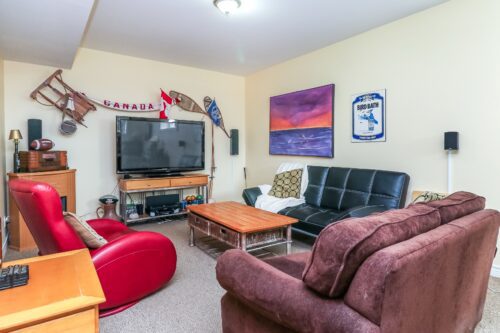 82 Stanley St, Collingwood, ON L9Y 0G7, Canada