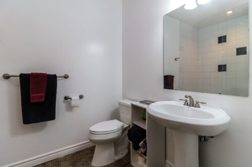 82 Stanley St, Collingwood, ON L9Y 0G7, Canada
