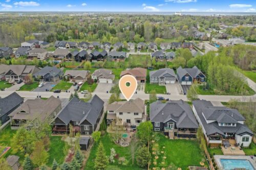 82 Stanley St, Collingwood, ON L9Y 0G7, Canada