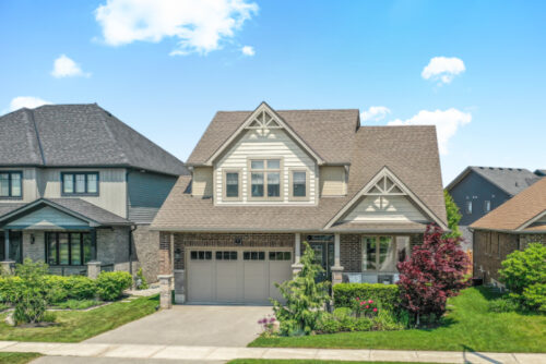 FOR SALE - 7 Portland St, Collingwood, ON L9Y 2L3, Canada - Keleher + Co.