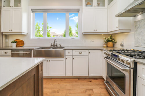 FOR SALE - 7 Portland St, Collingwood, ON L9Y 2L3, Canada - Keleher + Co.