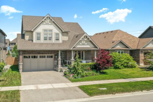 FOR SALE - 7 Portland St, Collingwood, ON L9Y 2L3, Canada - Keleher + Co.