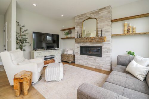 FOR SALE - 7 Portland St, Collingwood, ON L9Y 2L3, Canada - Keleher + Co.