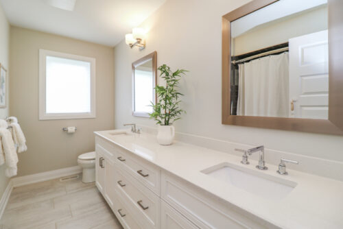 FOR SALE - 7 Portland St, Collingwood, ON L9Y 2L3, Canada - Keleher + Co.