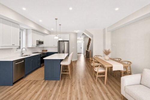 130 Courtland Street, The Blue Mountains, kitchen and dining area - Keleher + Co. Real Estate For Sale
