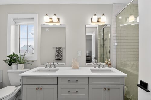 130 Courtland Street, The Blue Mountains, primary bathroom - Keleher + Co. Real Estate For Sale
