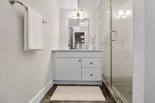 130 Courtland Street, The Blue Mountains, basement bathroom - Keleher + Co. Real Estate For Sale