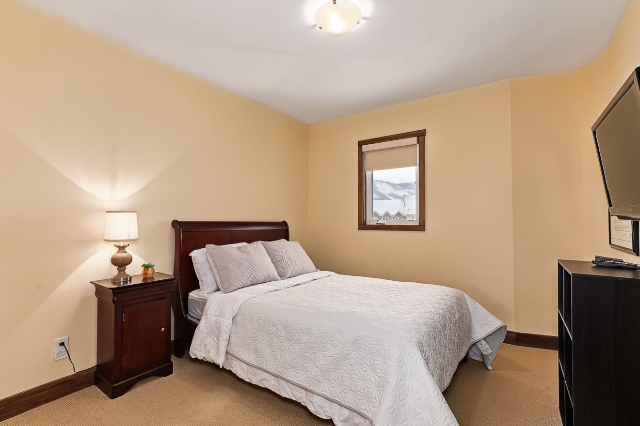 104 Farmgate Road, Unit 13, Keleher + Co. Real Estate For Sale