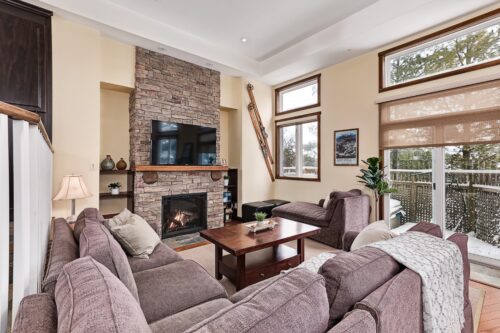 104 Farmgate Road, Unit 13, Keleher + Co. Real Estate For Sale