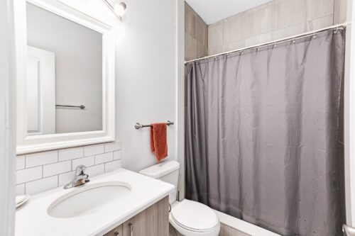 15 Emerald Crescent, Wasaga Beach, Keleher + Co. Real Estate For Sale - 3-piece bathroom