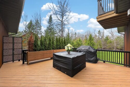 Backyard - 53 BROADVIEW STREET Collingwood, Ontario L9Y0X2