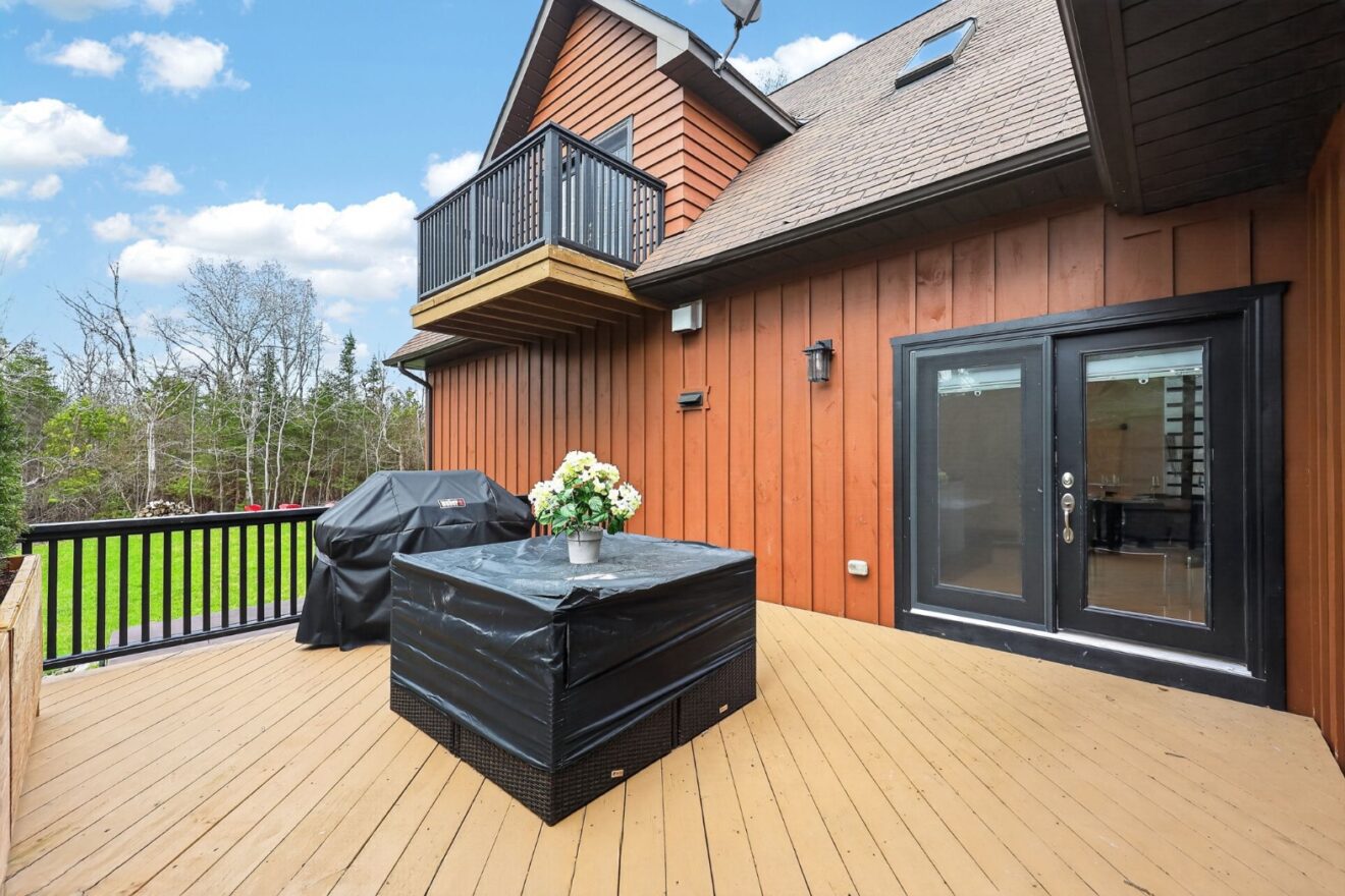 Backyard - 53 BROADVIEW STREET Collingwood, Ontario L9Y0X2