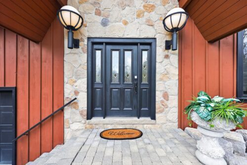 Front Door - 53 BROADVIEW STREET Collingwood, Ontario L9Y0X2