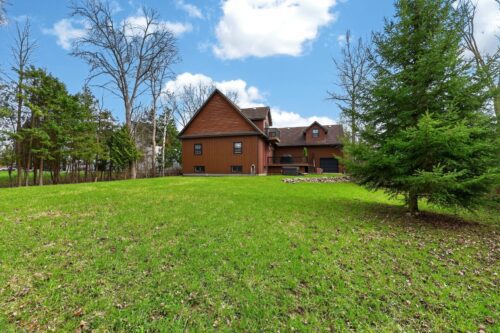 Backyard - 53 BROADVIEW STREET Collingwood, Ontario L9Y0X2