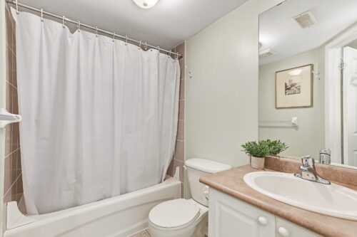 9 Royalton Lane Collingwood, ON L9Y 5K4 - bathroom