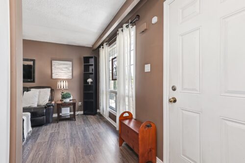 92 Alice Street, Collingwood, ON, Keleher + Co. Real Estate For Sale - living room