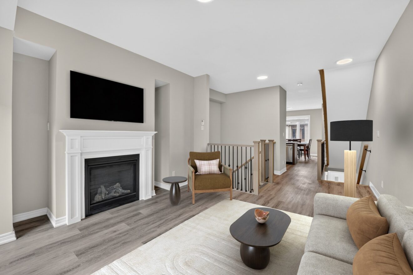 45 Winter Crescent, Collingwood, ON, Keleher + Co. Real Estate - Living Room
