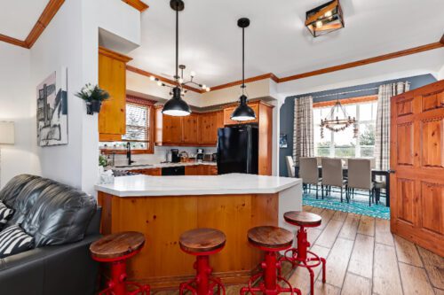 FOR SALE - 184 Snowbridge Way, Unit 211, The Blue Mountains - Keleher + Co. Real Estate - Kitchen and dining room