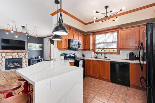 FOR SALE - 184 Snowbridge Way, Unit 211, The Blue Mountains - Keleher + Co. Real Estate - laundry - kitchen