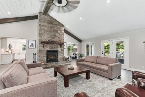 Blue Mountains, ON - Keleher + Co. Real Estate For Sale - Living room