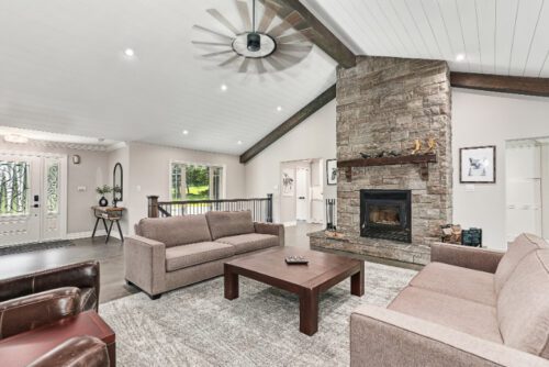 Blue Mountains, ON - Keleher + Co. Real Estate For Sale - Living room