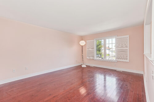 252 Spruce Street Clearview, ON L0M 1S0, Keleher + Co. Real Estate For Sale - Living room