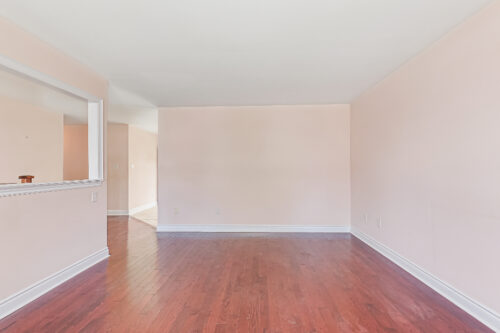 252 Spruce Street Clearview, ON L0M 1S0, Keleher + Co. Real Estate For Sale - Living room