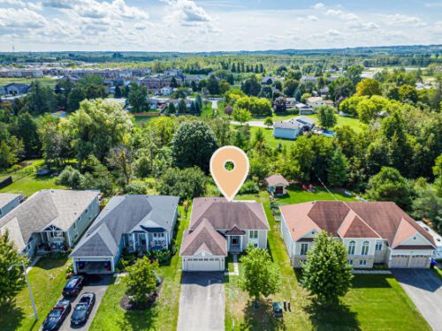 252 Spruce Street 252 Spruce Street Clearview, ON L0M 1S0, Keleher + Co. Real Estate For Sale - Exterior yard